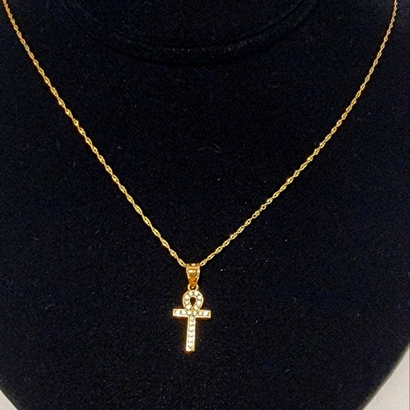 10K Gold Ankh Cross Cubic Zirconia Pendant - Picture 1 of 6